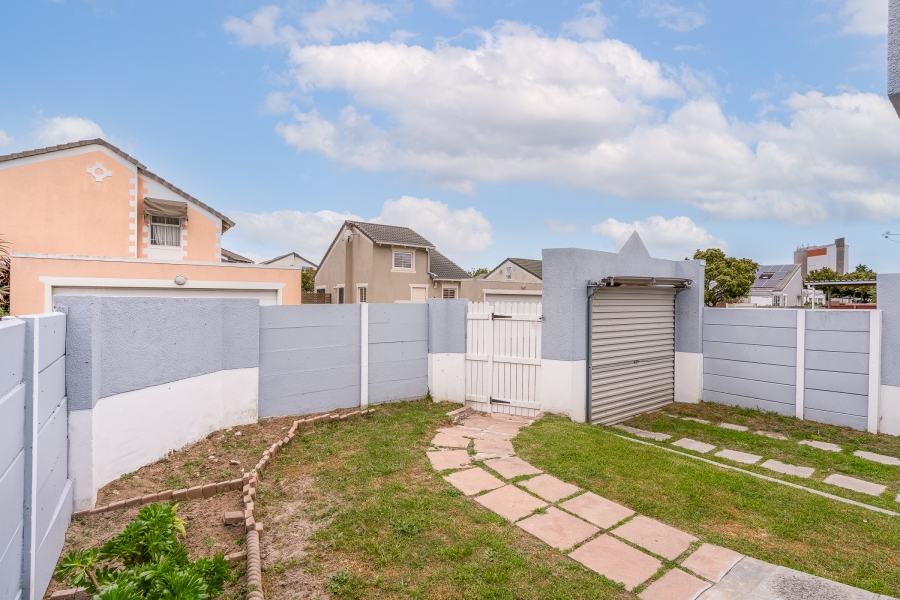 2 Bedroom Property for Sale in Thornton Western Cape